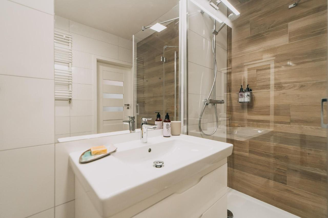 Nadmorskie Tarasy Apartament Wave Surfingbird Kolobrzeg Exterior photo