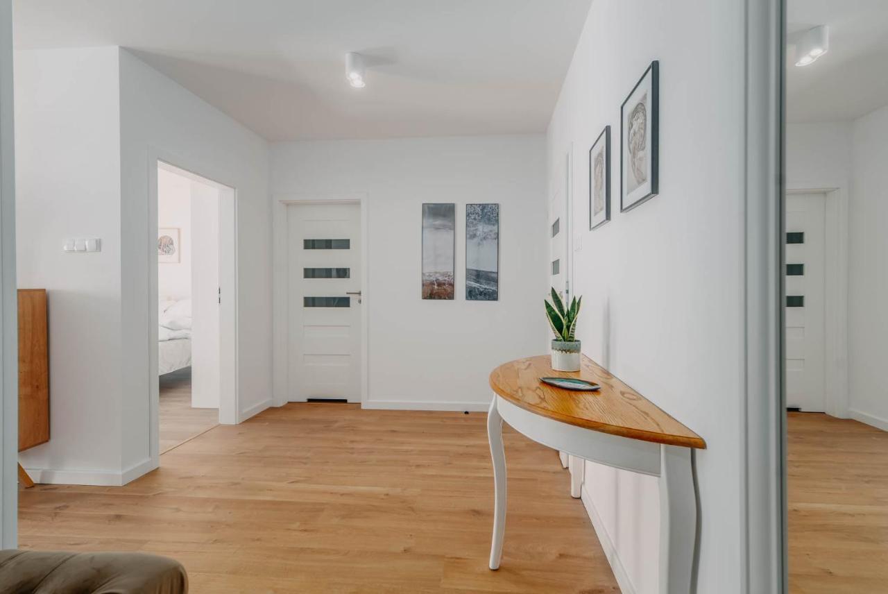Nadmorskie Tarasy Apartament Wave Surfingbird Kolobrzeg Exterior photo